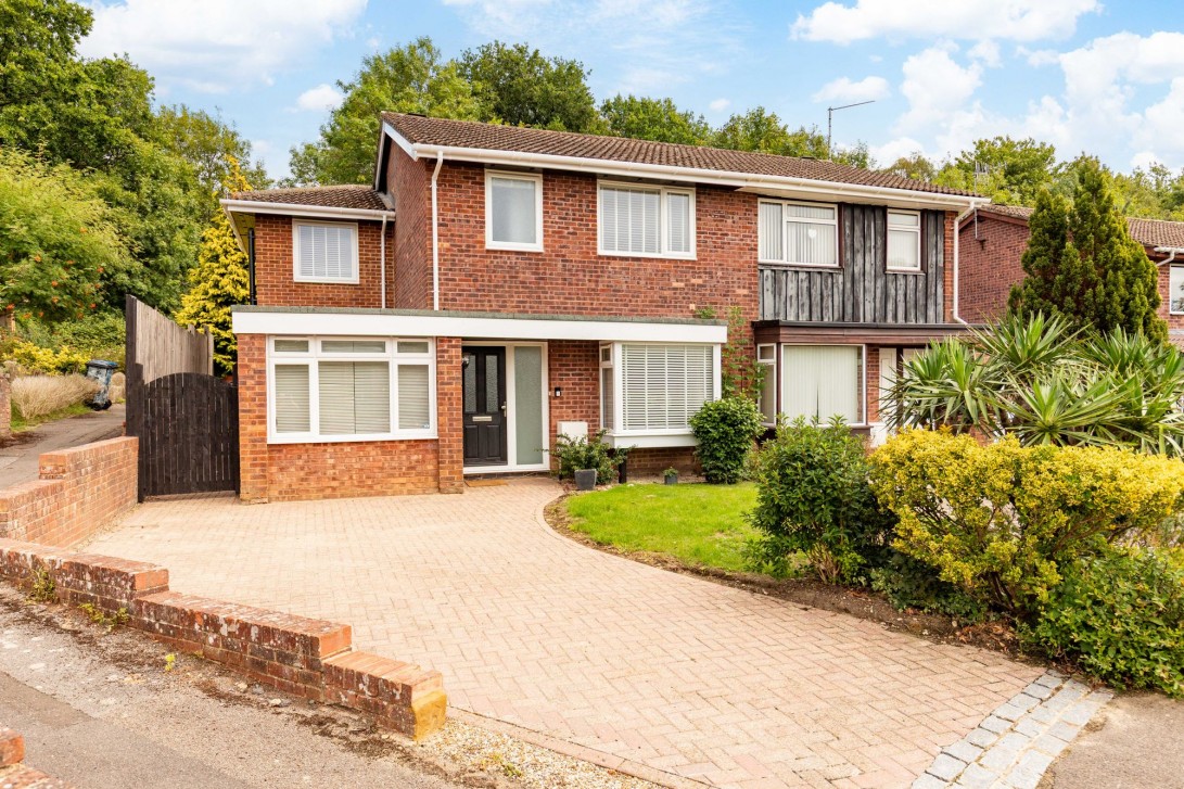 Photo of 17 Buckingham Drive, East Grinstead