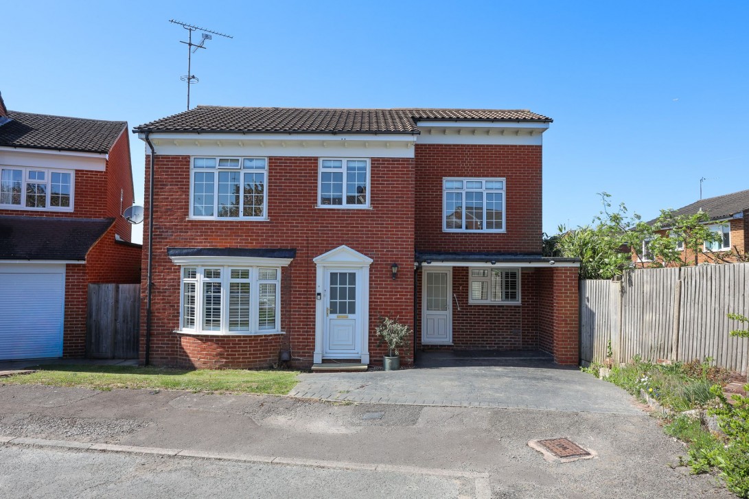 Photo of 8 Tindal Close, Burgess Hill