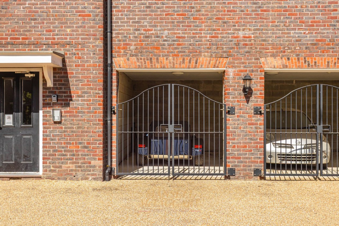 Photo of 7 Spinks Court Somerley Drive, Crawley