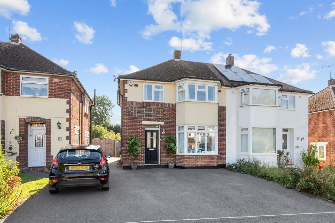 Photo of 16 Farm Avenue, Horsham