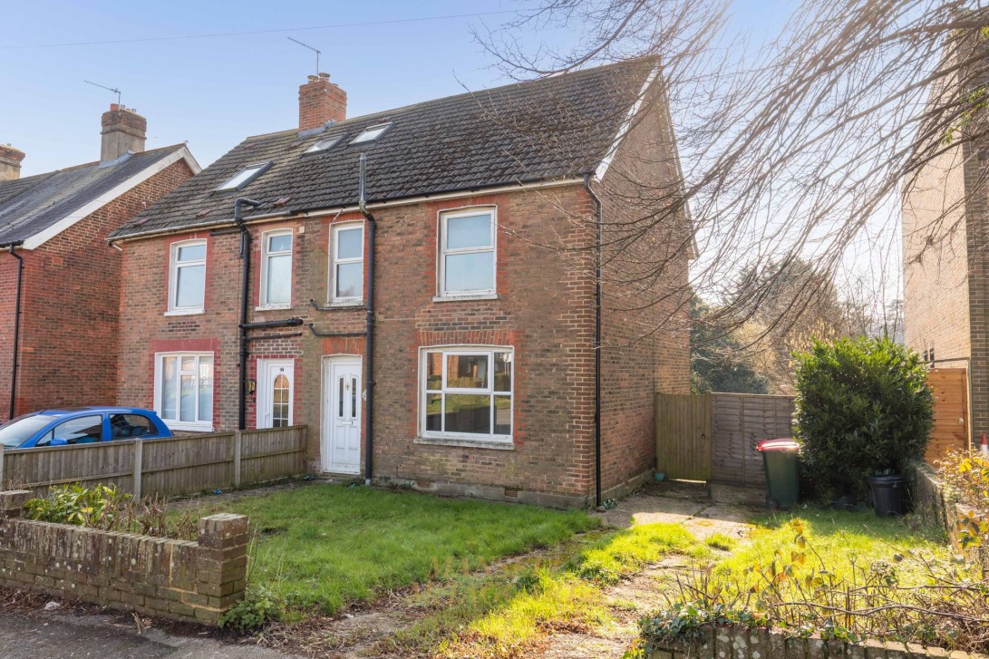 Photo of 104 Ifield Road, Crawley