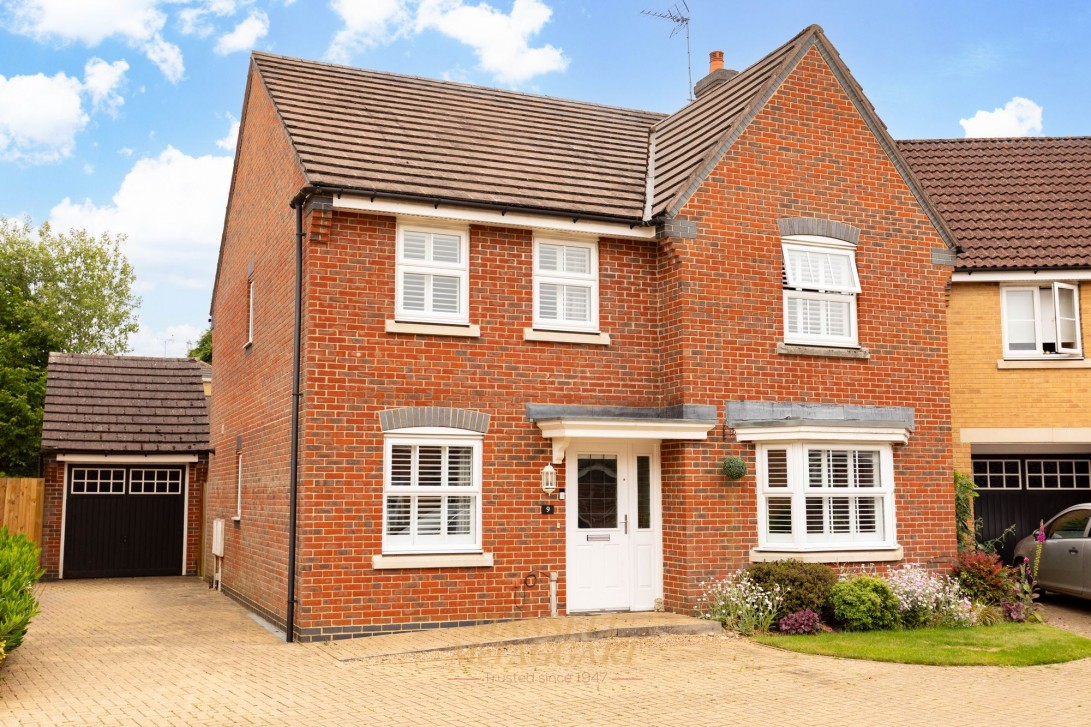 Photo of 9 Lawrence Close, Crawley