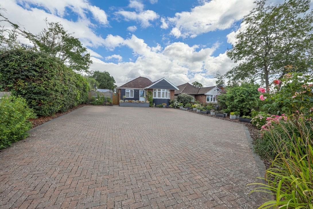 Photo of 139 Leylands Road, Burgess Hill