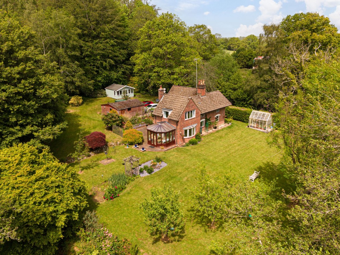 Photo of Wood Cottage, East Grinstead