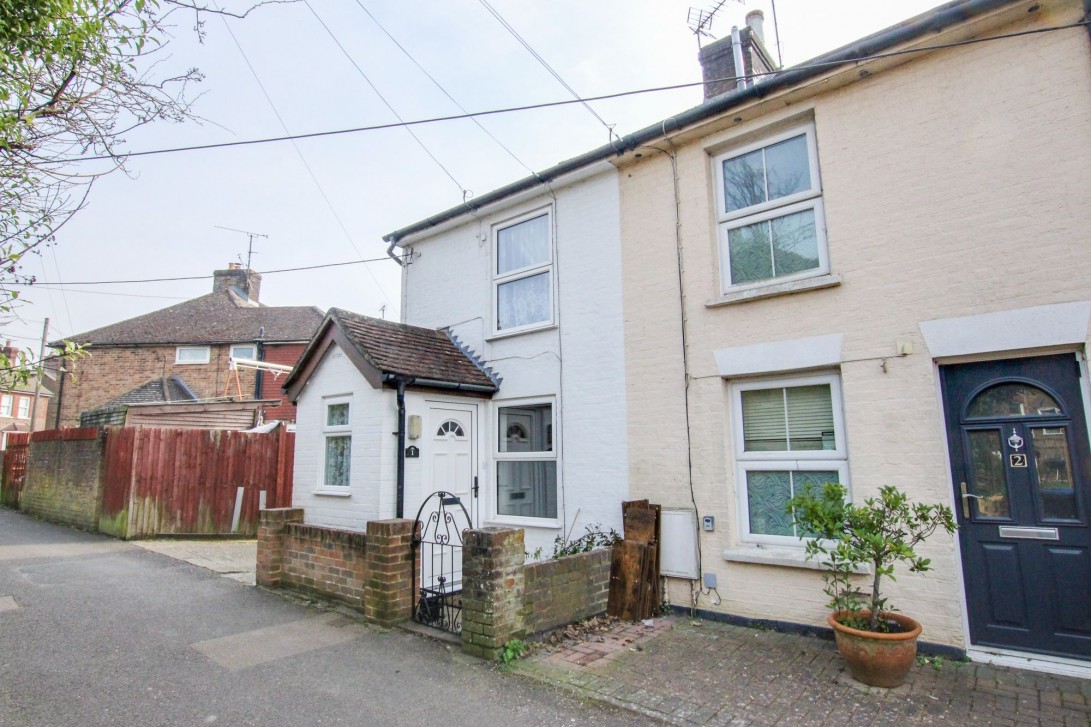 Photo of 1 Petlands Gardens, Haywards Heath