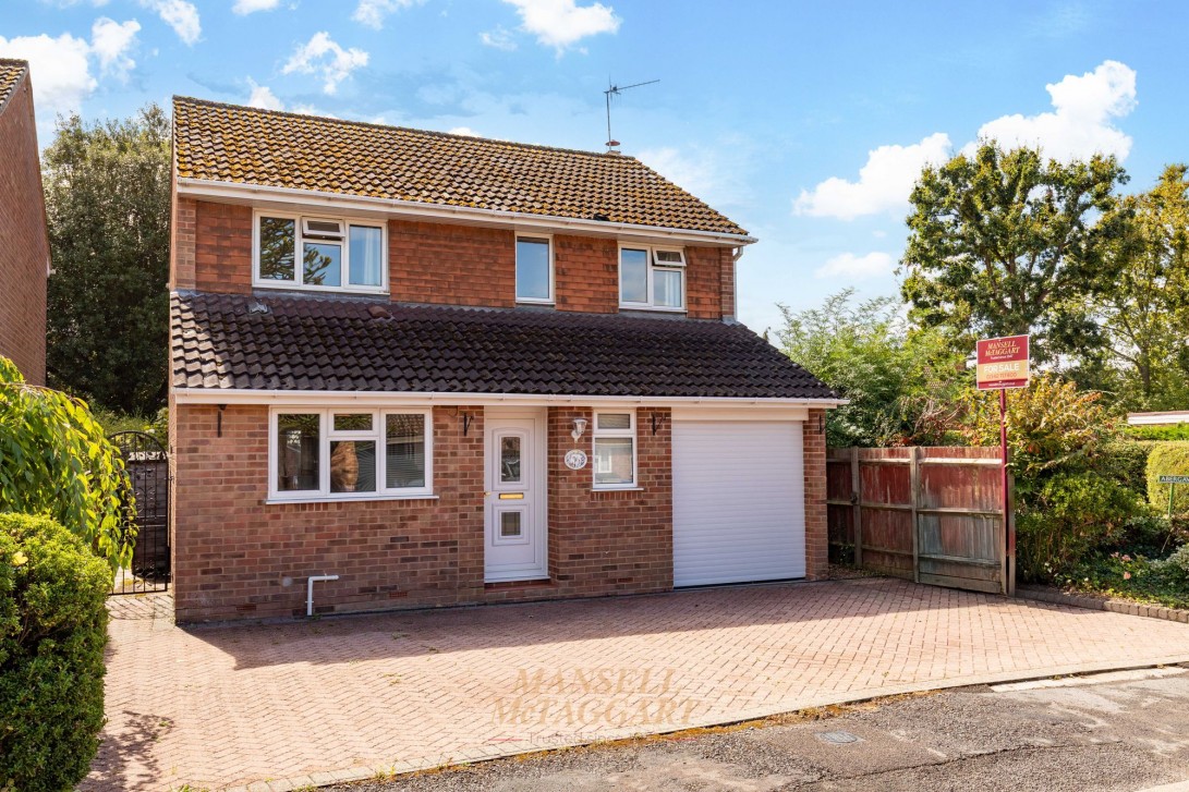 Photo of 56 Lashmere, Crawley