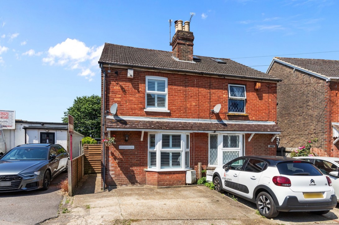Photo of 1 Littlehaven Lane, Horsham