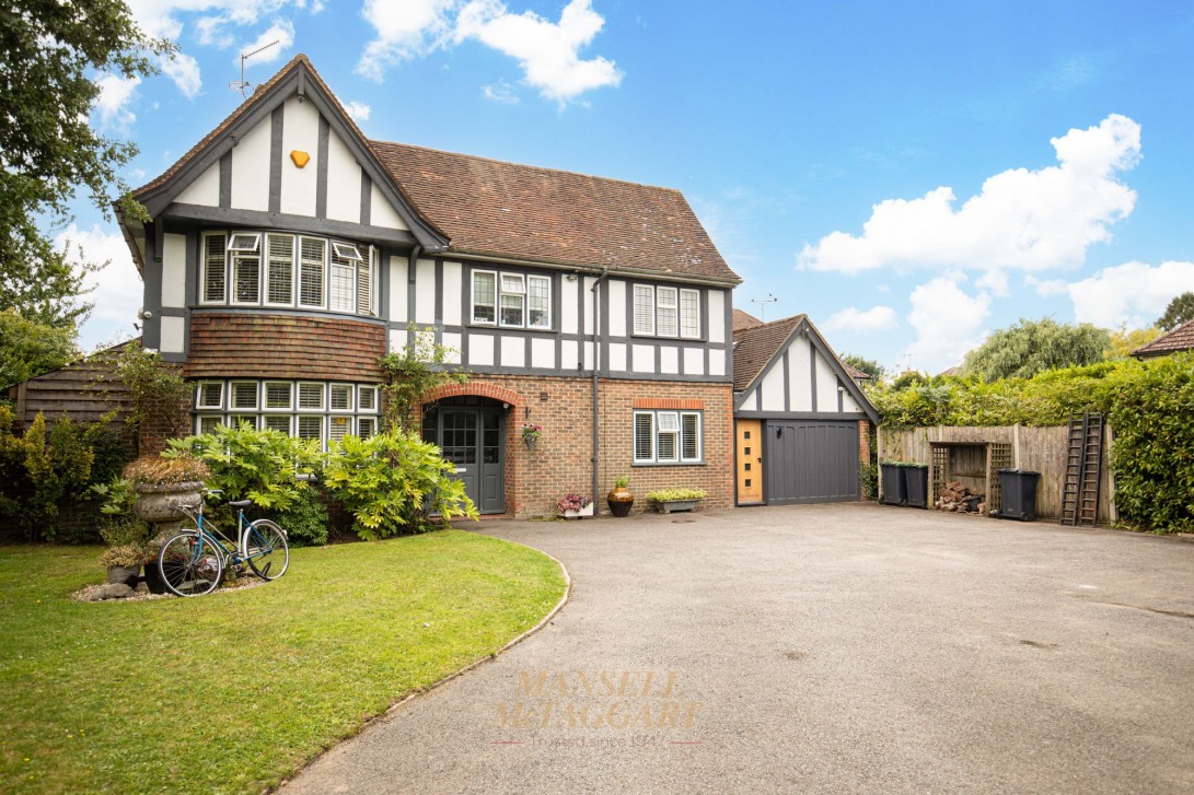 Photo of 222 Holtye Road, East Grinstead