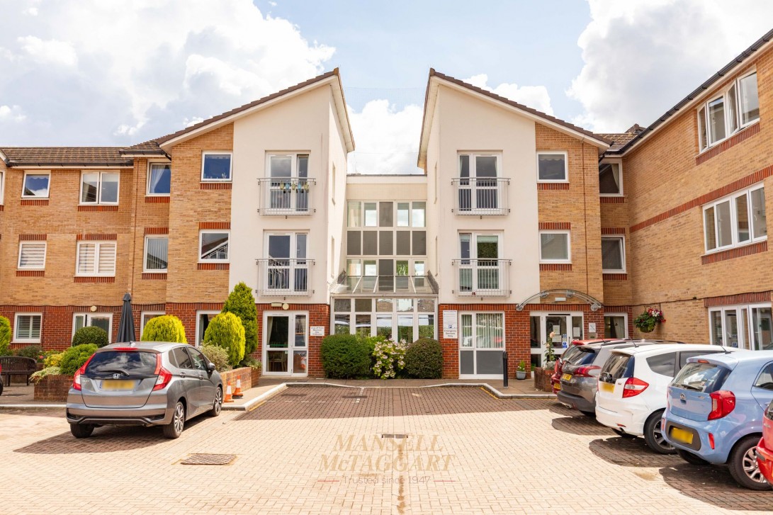 Photo of 10 Millfield Court, Crawley