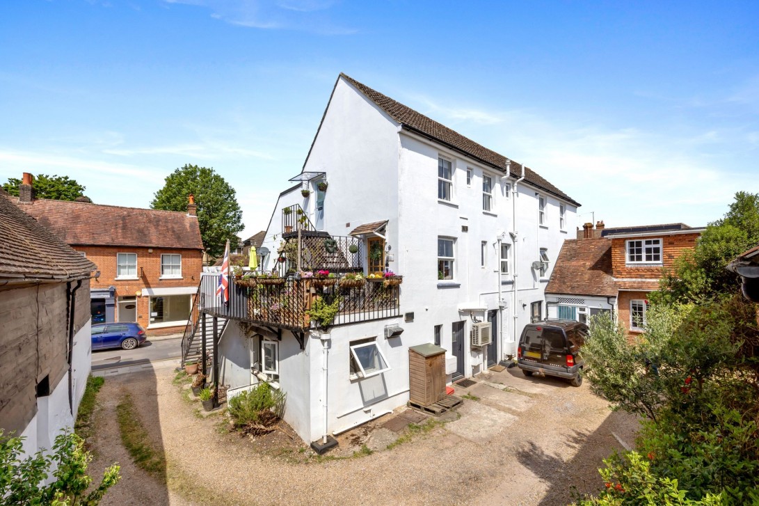 Photo of 19 Church Street, Pulborough