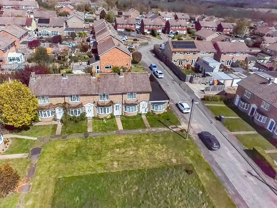 Photo of 10 Pine Walk, Uckfield