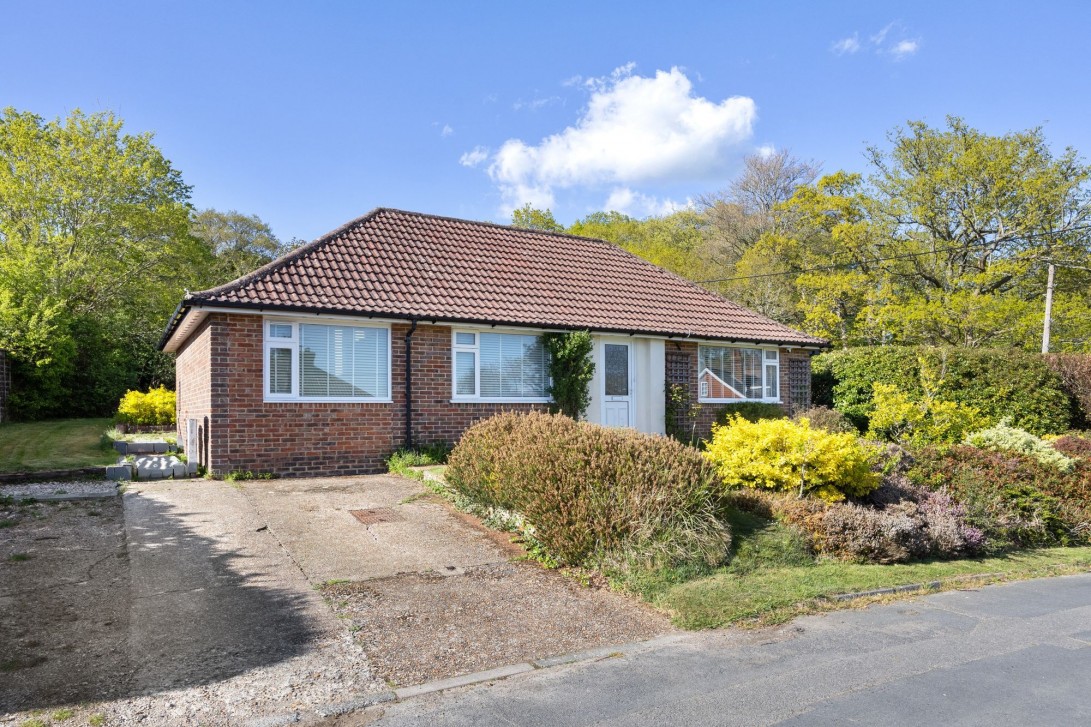 Photo of 1 Preston Grove, Uckfield