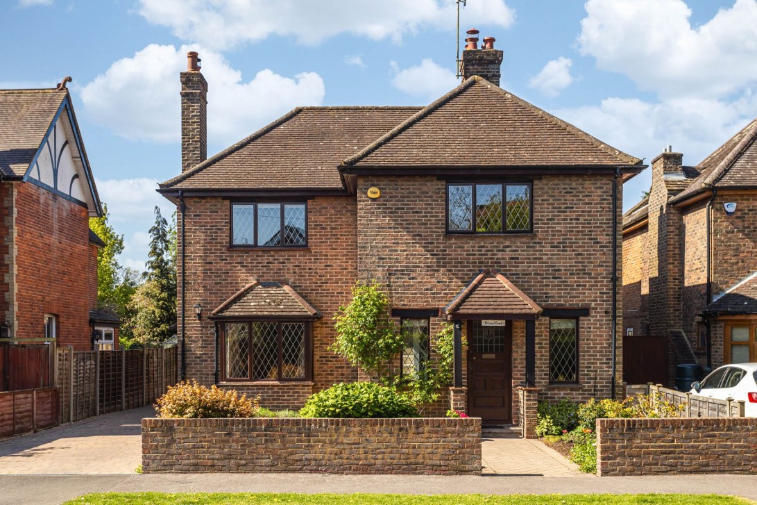 Photo of 16 Ringley Avenue, Horley