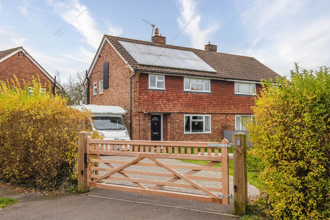 Photo of 41 Chequers Close, Horley