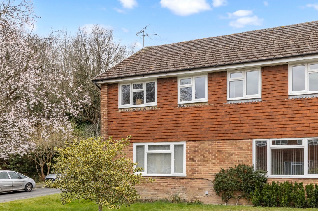 Photo of 40 Hunters Way, Uckfield