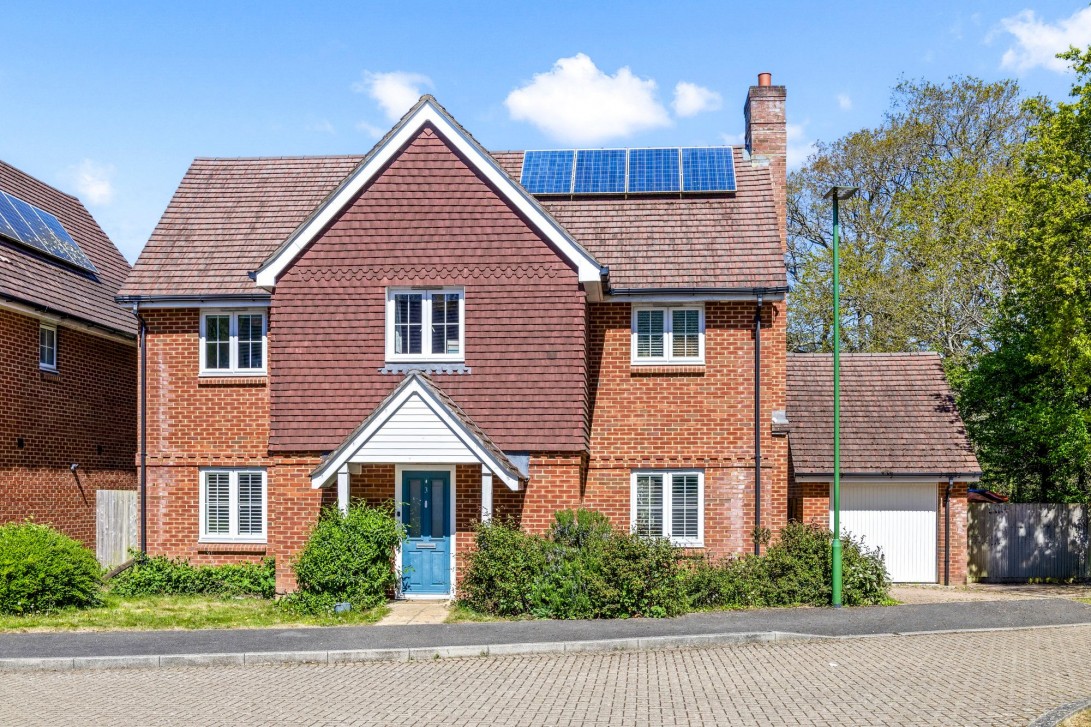 Photo of 3 Field End, Billingshurst