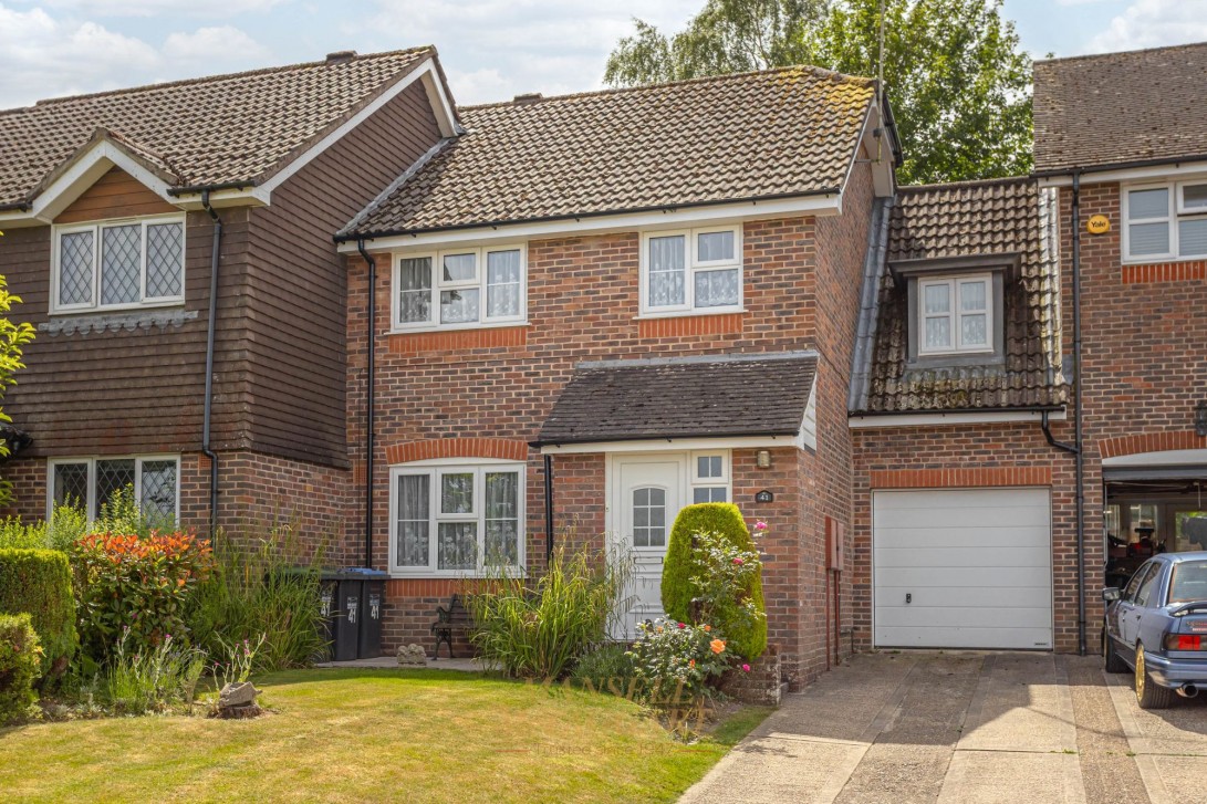 Photo of 41 Pinewood Way, Haywards Heath