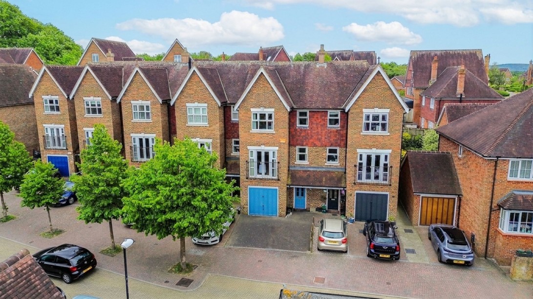 Photo of 32 Highbank, Haywards Heath