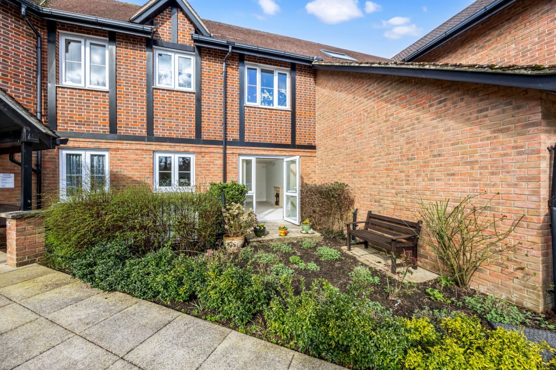 Photo of 8 Foxmead Court Meadowside, Pulborough