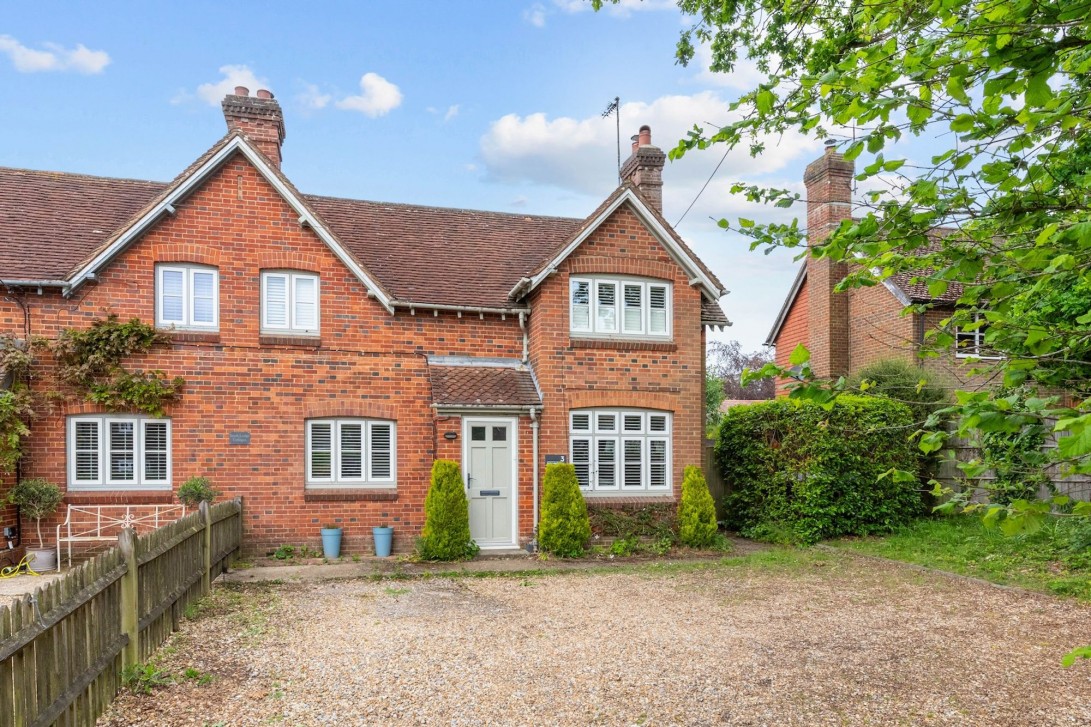 Photo of 3 South Lodge Cottages Brighton Road, Horsham