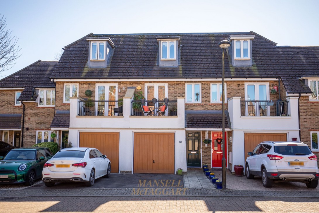 Photo of 9 Argyll Court, Crawley