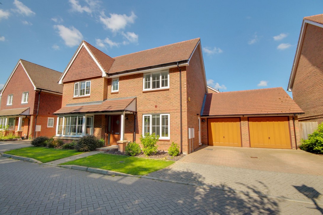 Photo of 8 Brodford Way, Haywards Heath