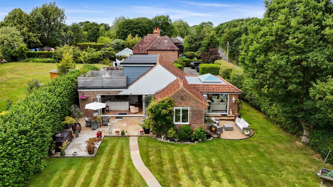 Photo of Caeburn Wineham Lane, Henfield