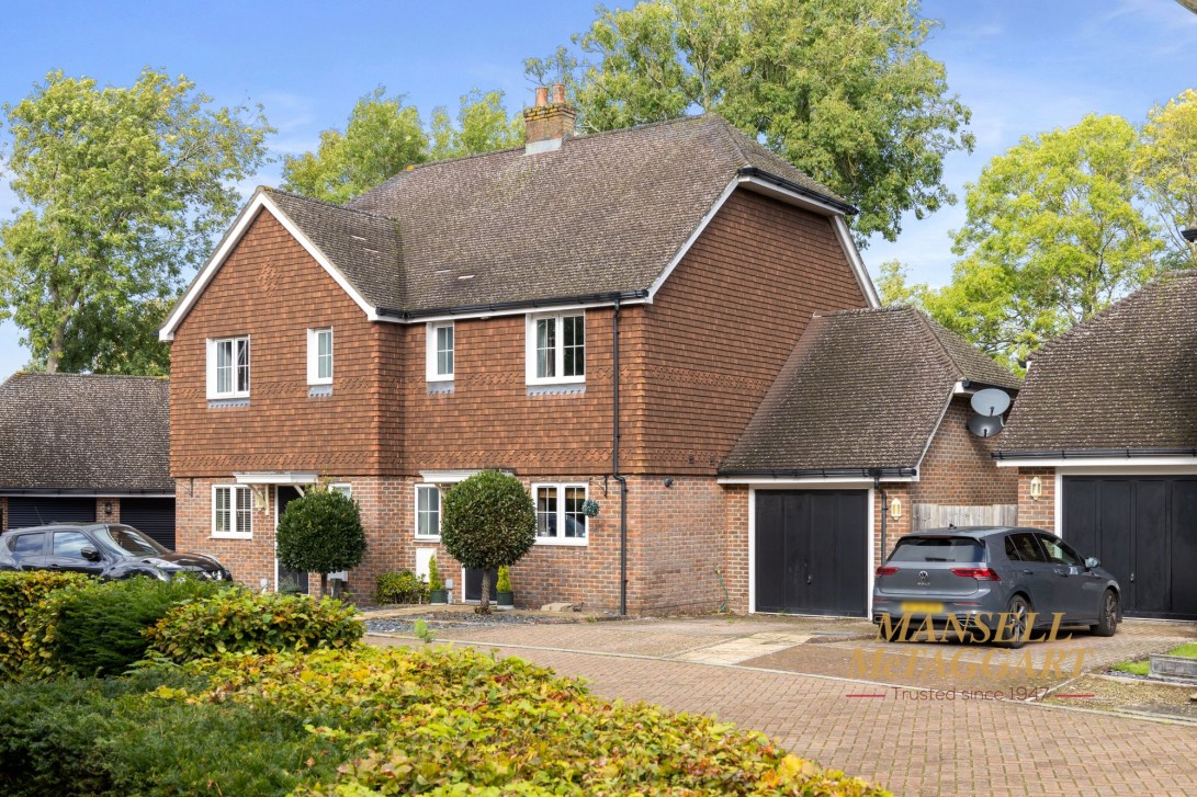 Photo of 4 Windmill Place, Billingshurst