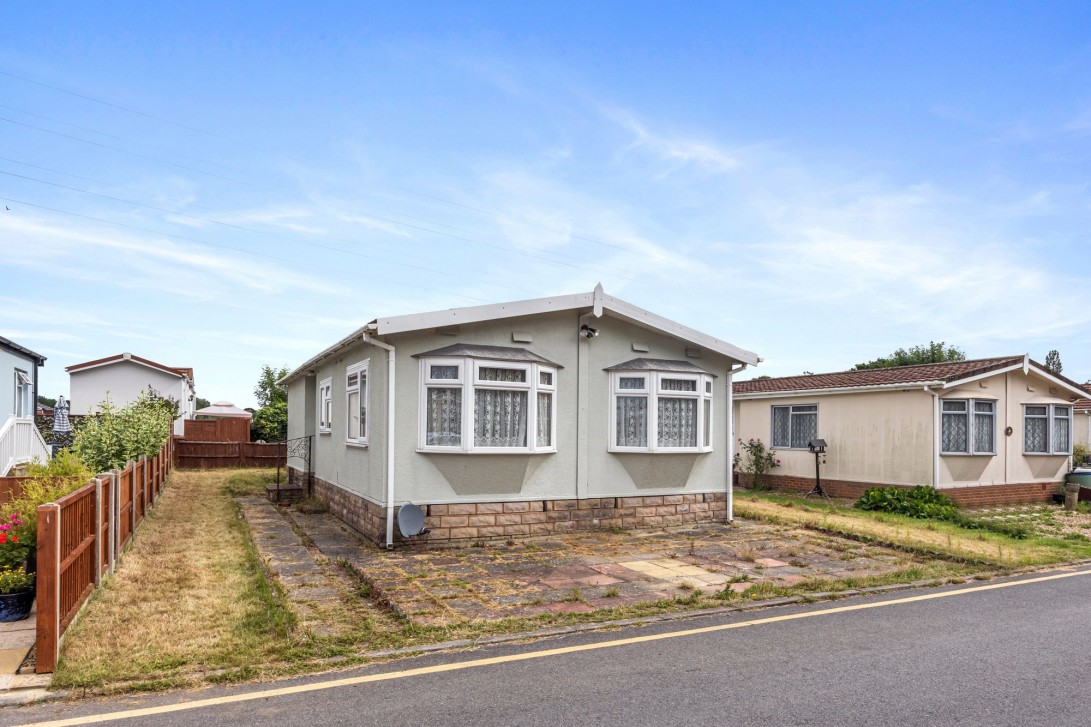 Photo of 50 Cambridge Lodge Park Bonehurst Road, Horley