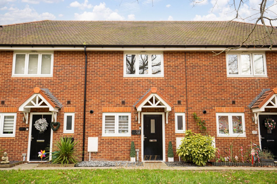 Photo of 25 Ivy Close, Crawley