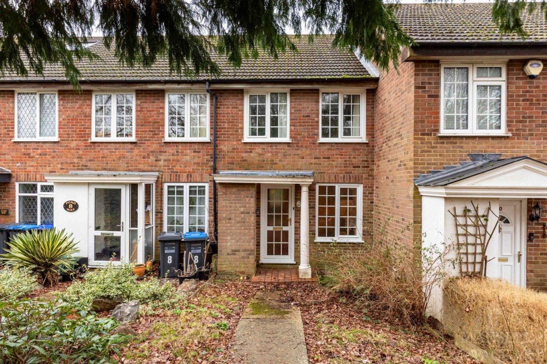 Photo of 9 Pond Way, East Grinstead