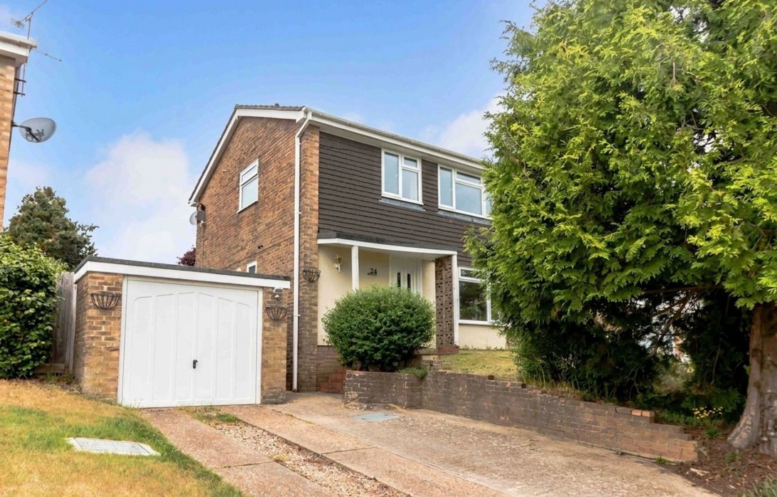 Photo of 24 Rocks Park Road, Uckfield