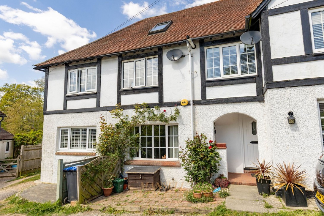 Photo of 3a Mill Cottages Dunnings Road, East Grinstead