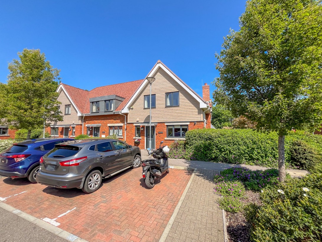 Photo of 4 Kleinwort Close, Haywards Heath