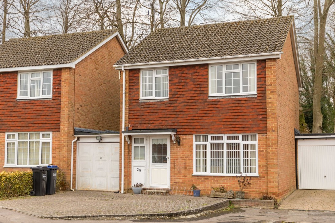 Photo of 25 Garden House Lane, East Grinstead