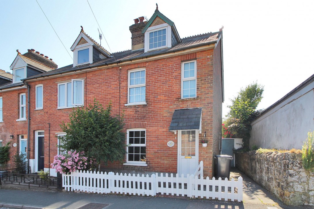 Photo of 1 Myrtle Cottages Park Road, Crowborough