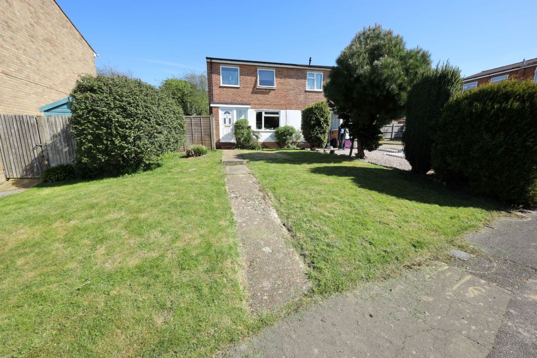 Photo of 8 Turners Way, Burgess Hill