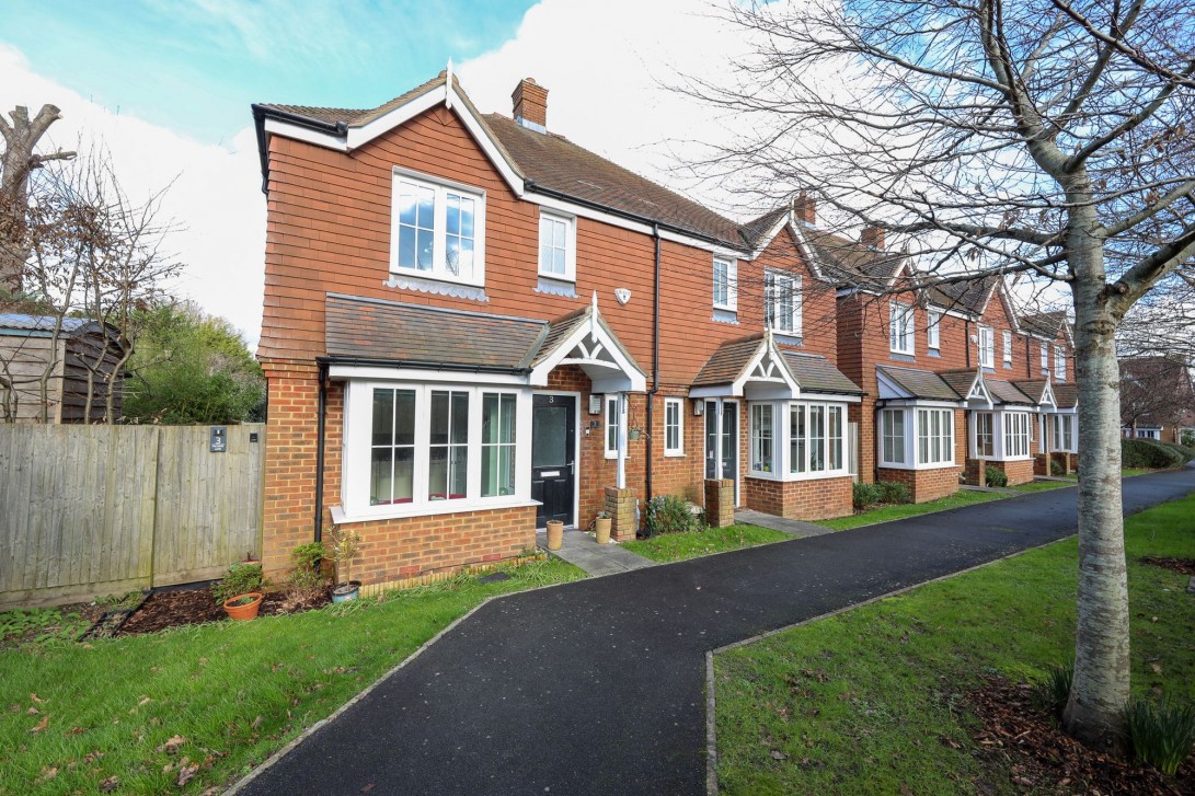 Photo of 3 Folders Lane, Burgess Hill
