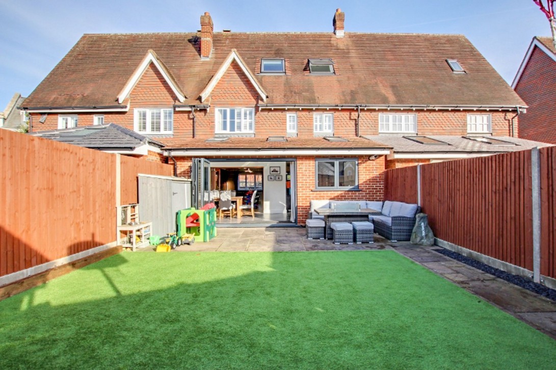Photo of 7 Farm Cottages Parkfield Way, Haywards Heath