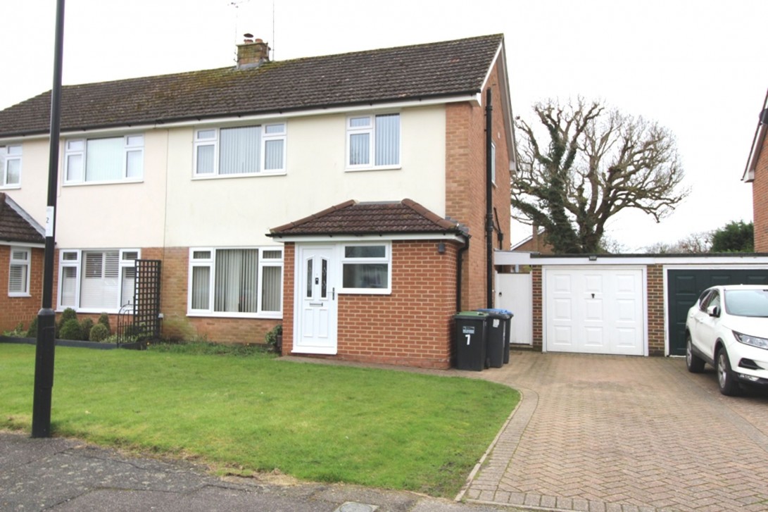 Photo of 7 Cherry Close, Burgess Hill