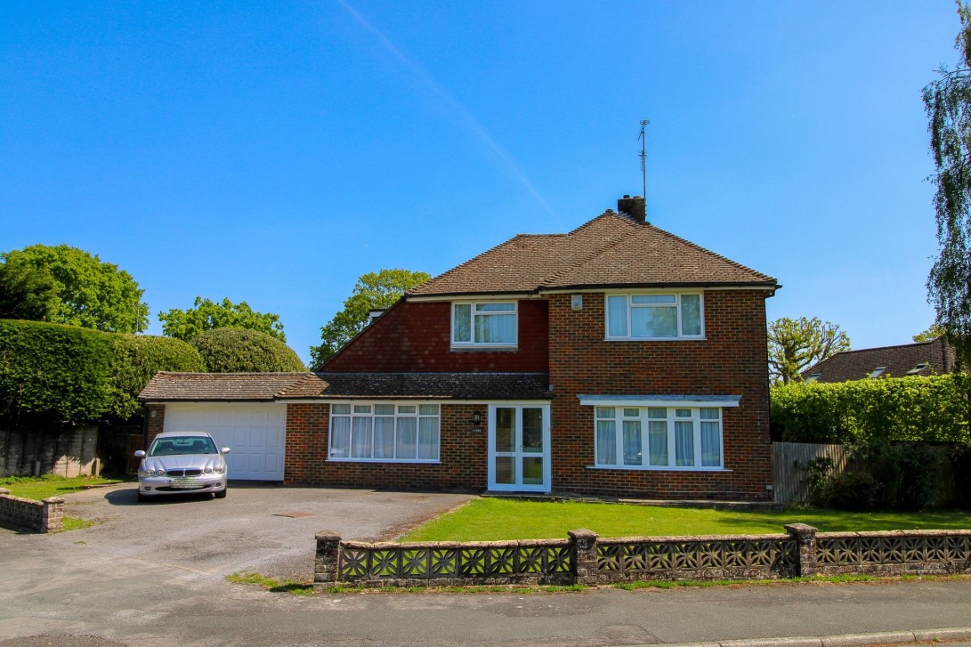 Photo of Dyfed Woodwards Close, Burgess Hill