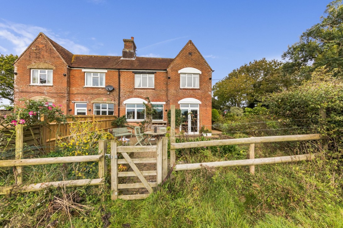 Photo of 1 Parkwood Farm Cottages, Hailsham