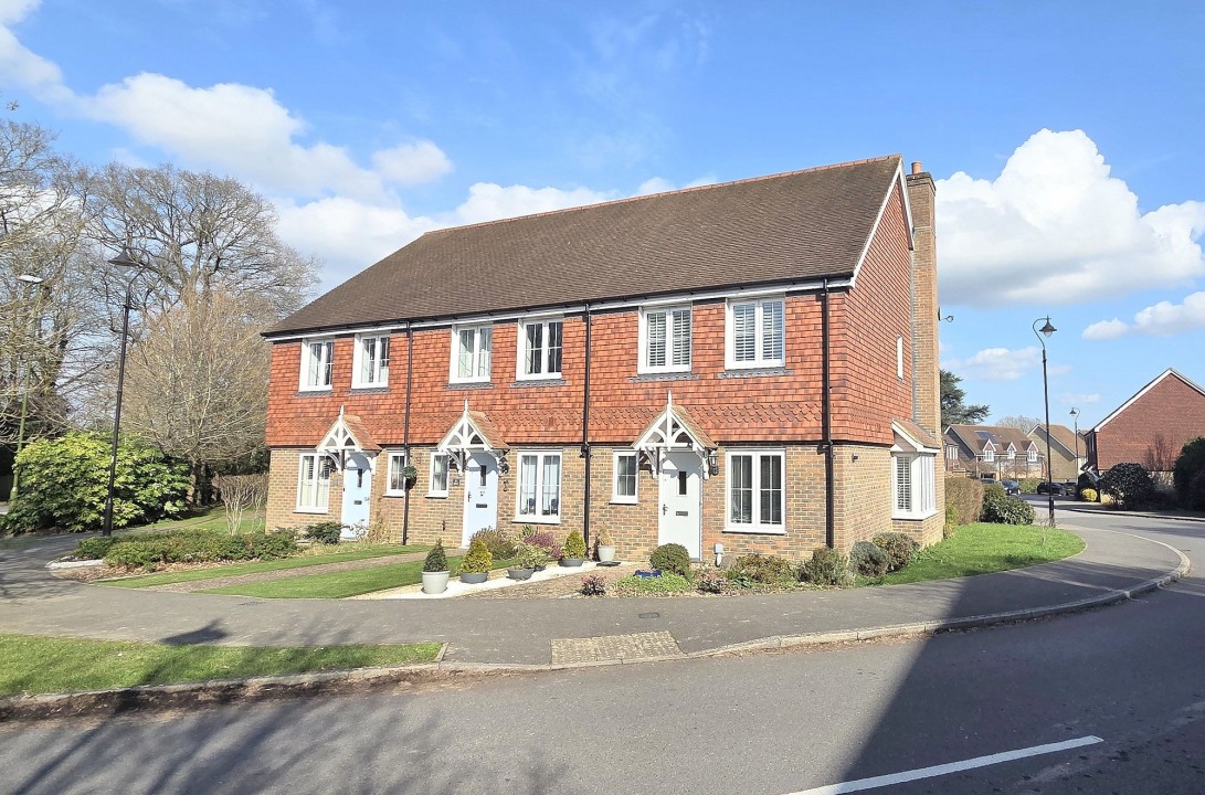 Photo of 11 Langmore Lane, Haywards Heath