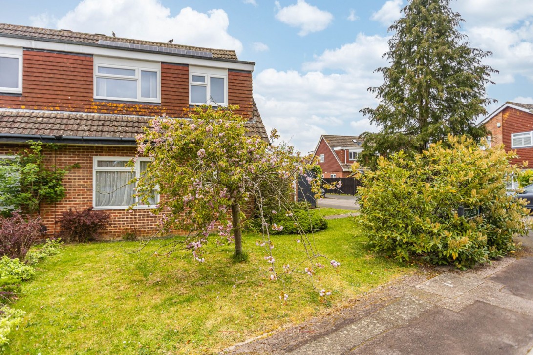 Photo of 32 Poynes Road, Horley