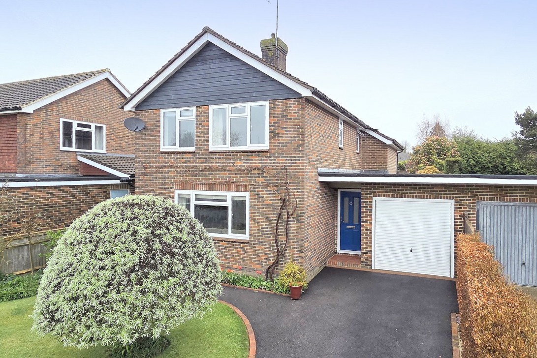 Photo of 4 Munnion Road, Haywards Heath