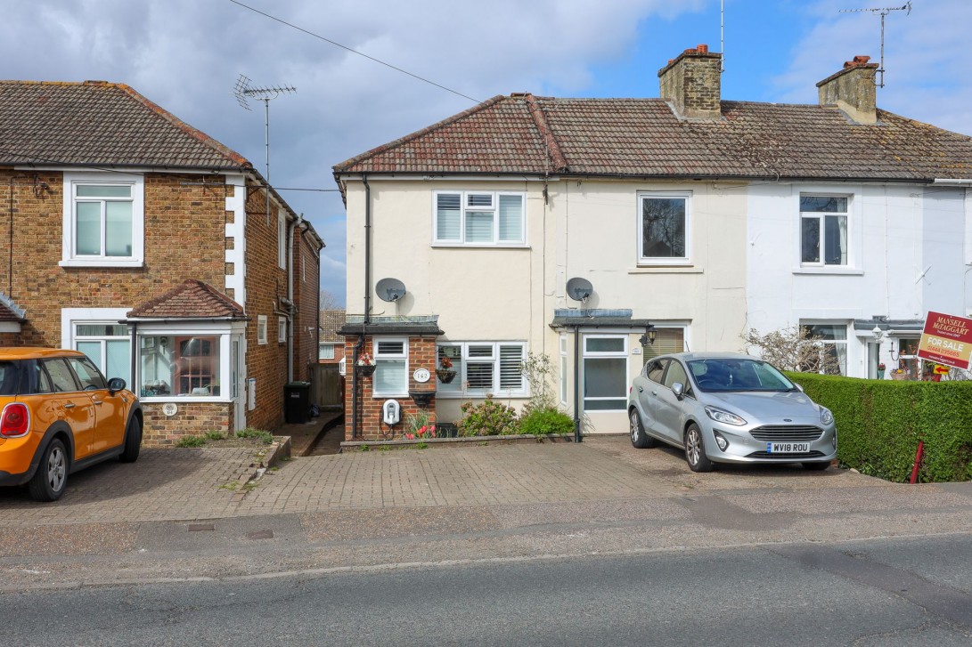 Photo of 162 Leylands Road, Burgess Hill