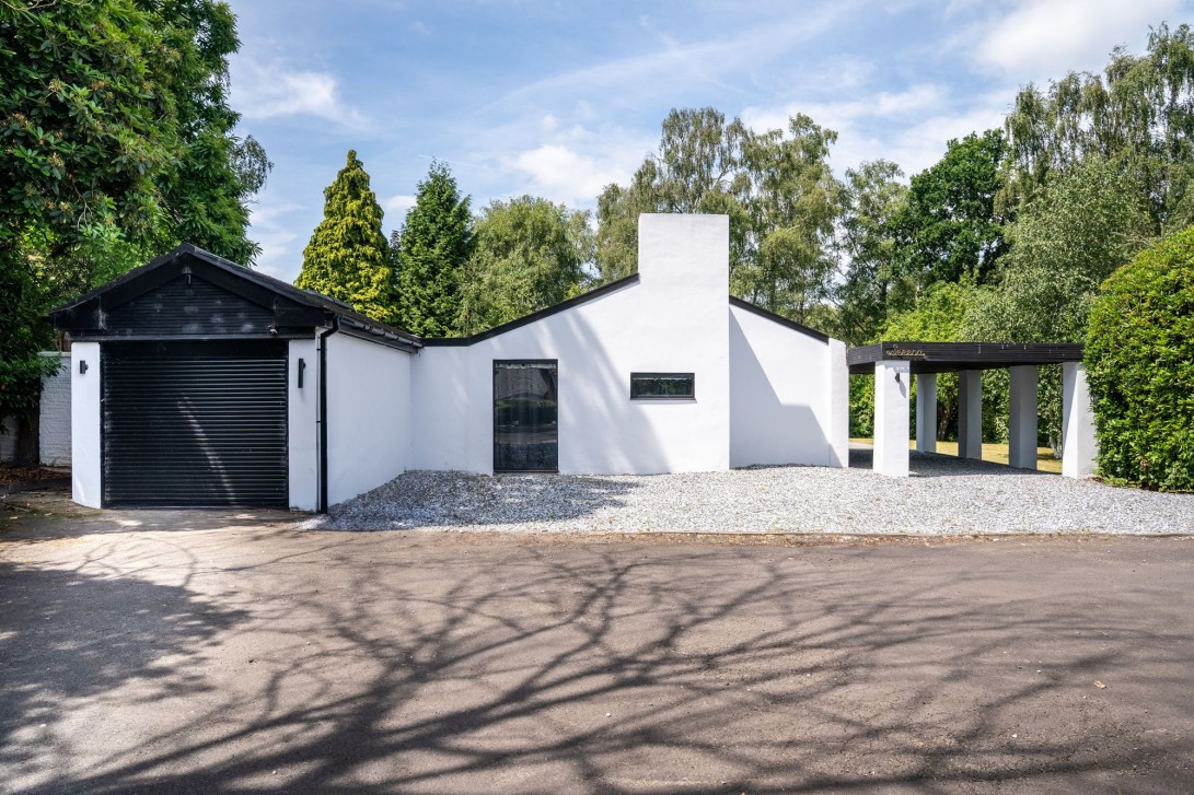 Photo of Serena Woodlands Lane, Pulborough