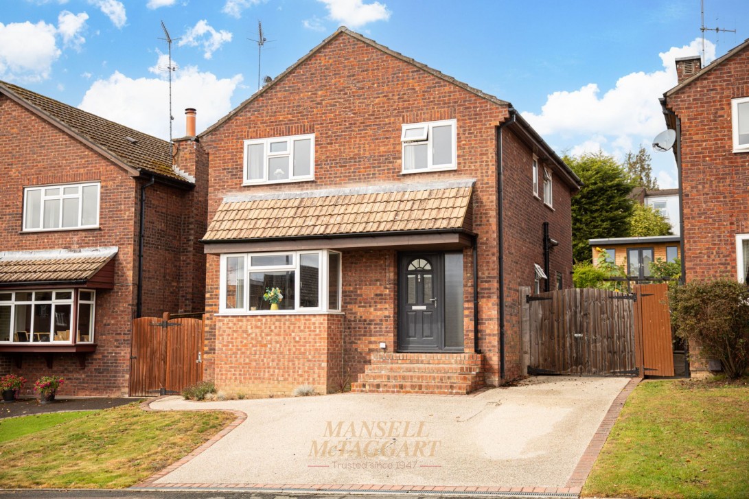 Photo of 8 Bourg De Peage Avenue, East Grinstead