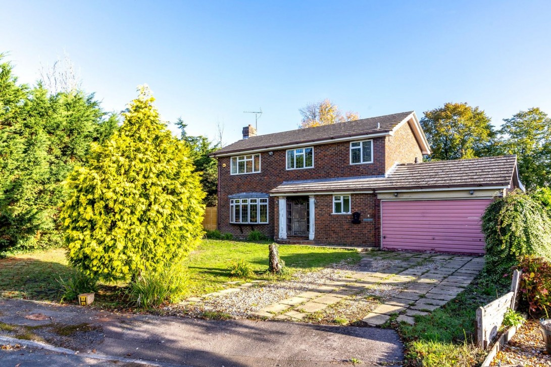Photo of 8 Hurstlands, Billingshurst