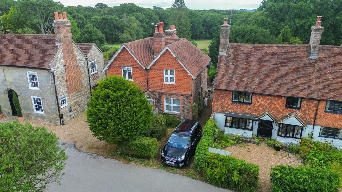 Photo of 2 Prestons Cottages, Haywards Heath